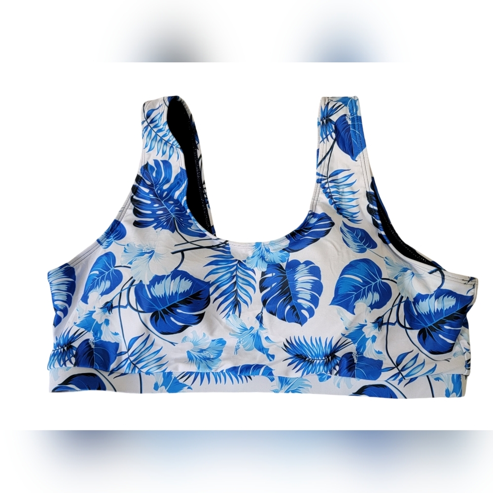3 For $15 NWOT Swimsuit Top Lightly Padded. Sz 2XL. Hawaiian Design.